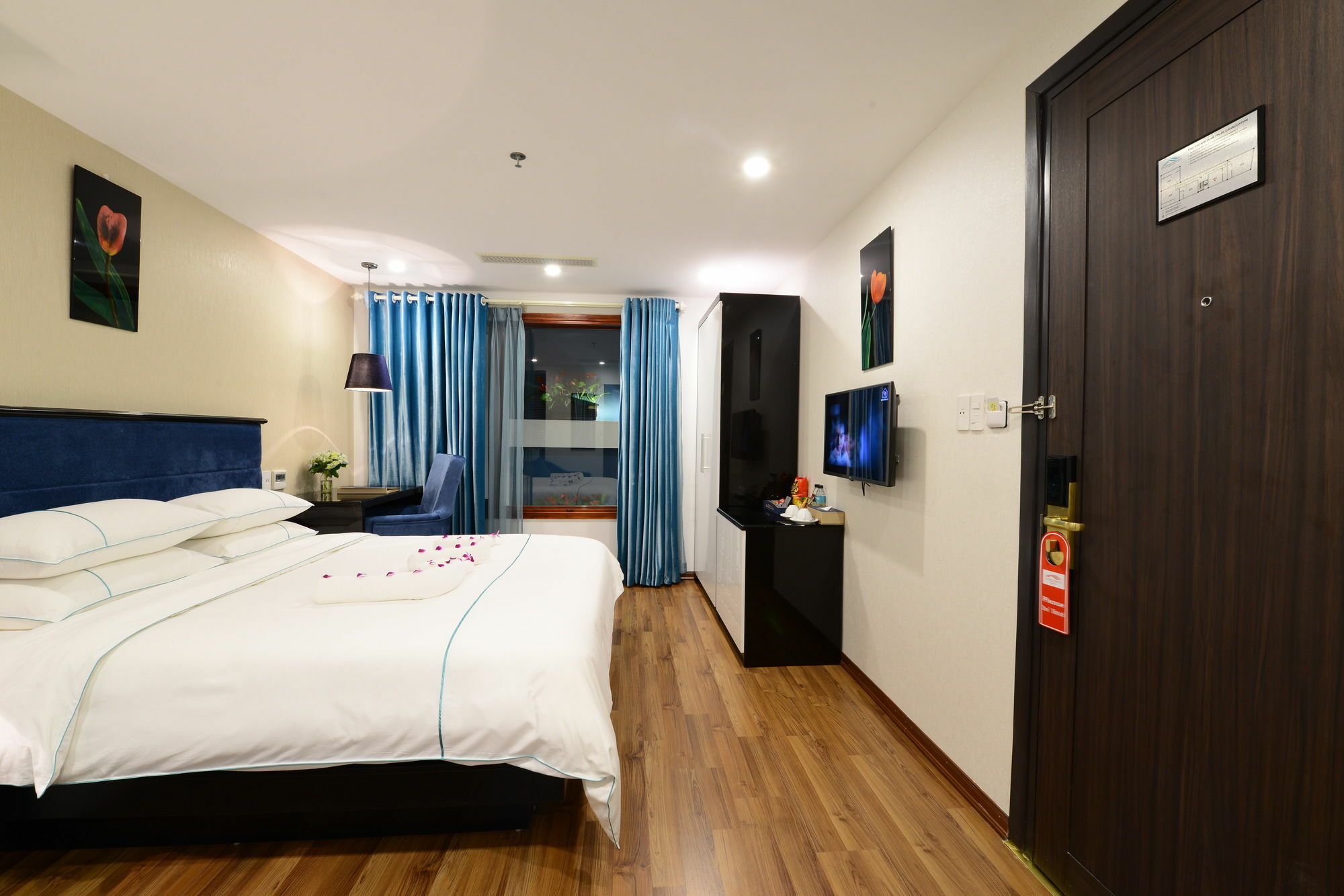 Hanoi Emerald Waters Hotel & Spa Esterno foto