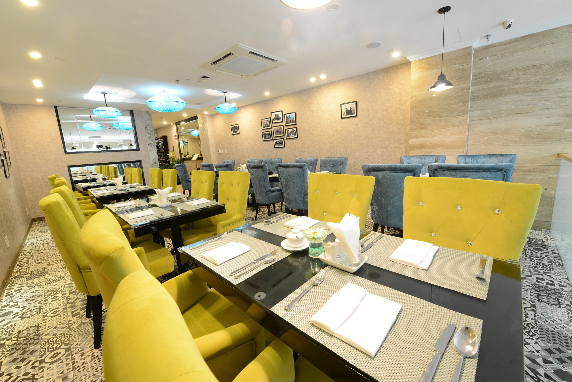 Hanoi Emerald Waters Hotel & Spa Esterno foto
